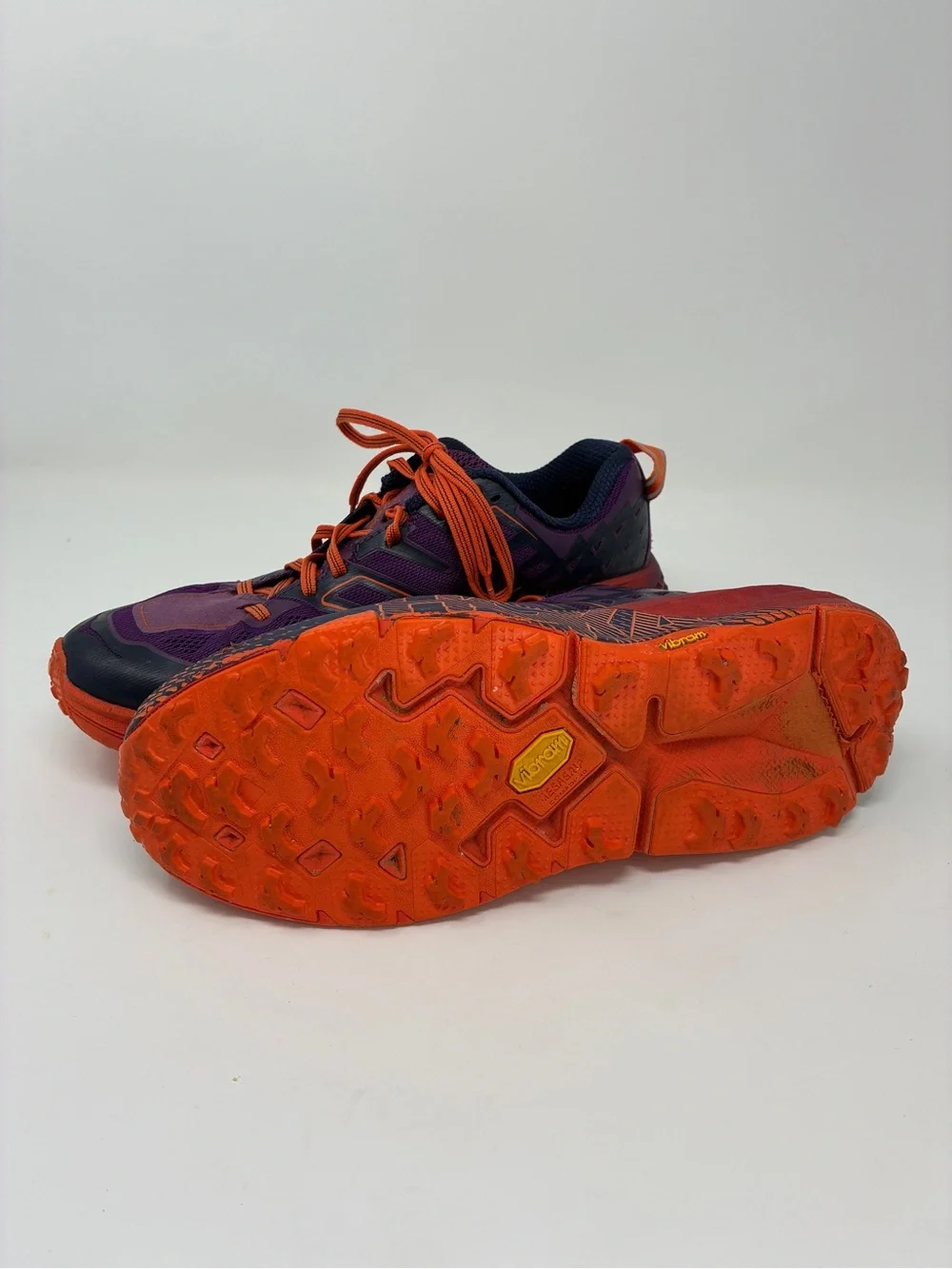 HOKA ONE ONE Speedgoat 2 Men’s Trail Running Sneakers Red Mesh Low Top 9.5